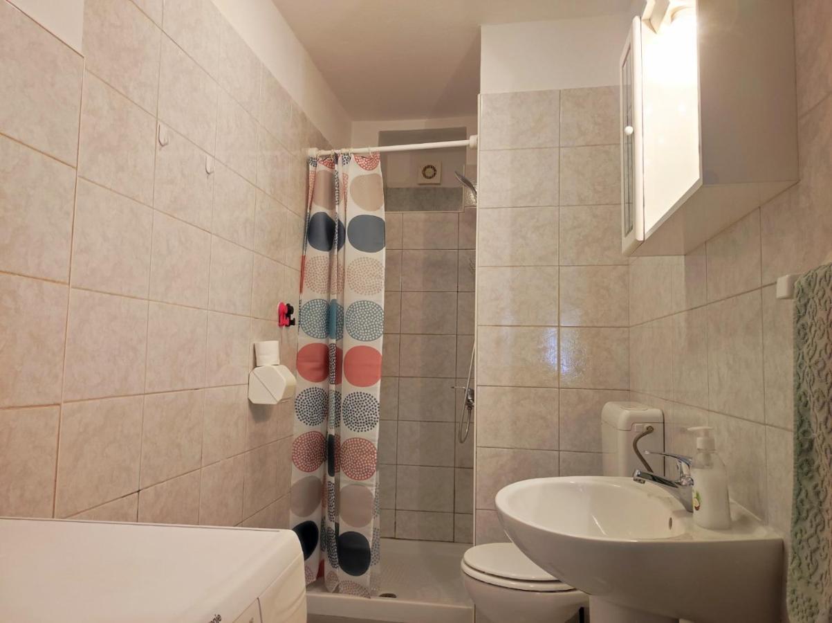 Apartment Rose Krk Town Exterior foto