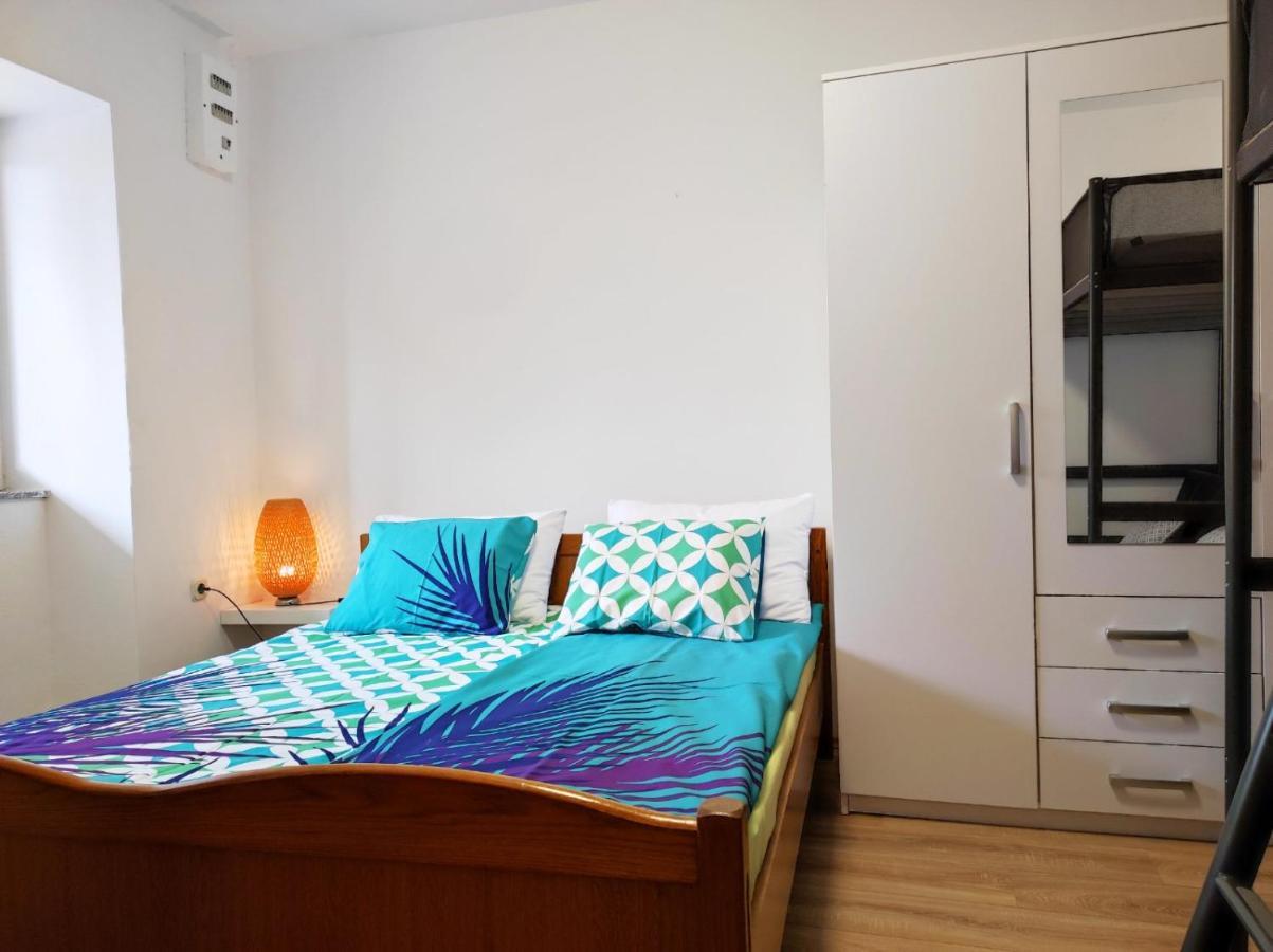 Apartment Rose Krk Town Exterior foto