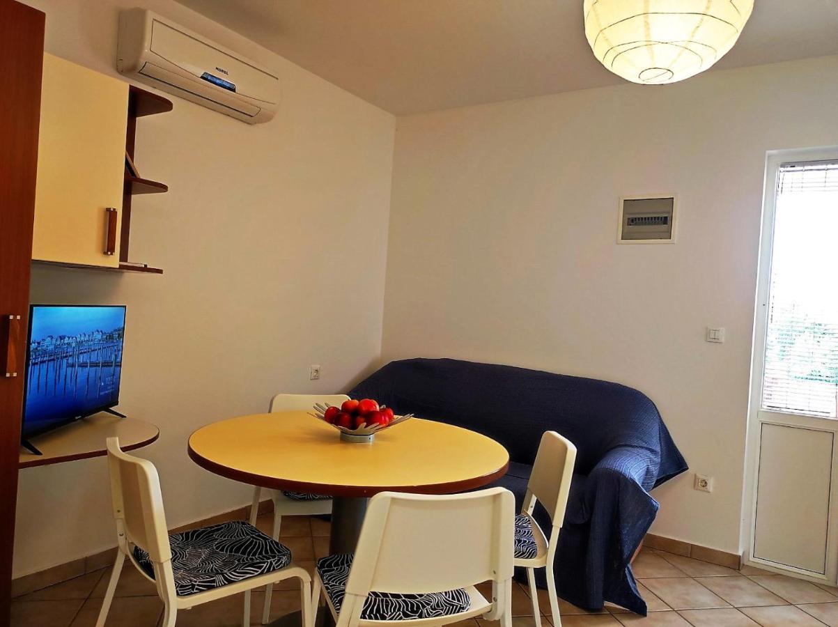 Apartment Rose Krk Town Exterior foto