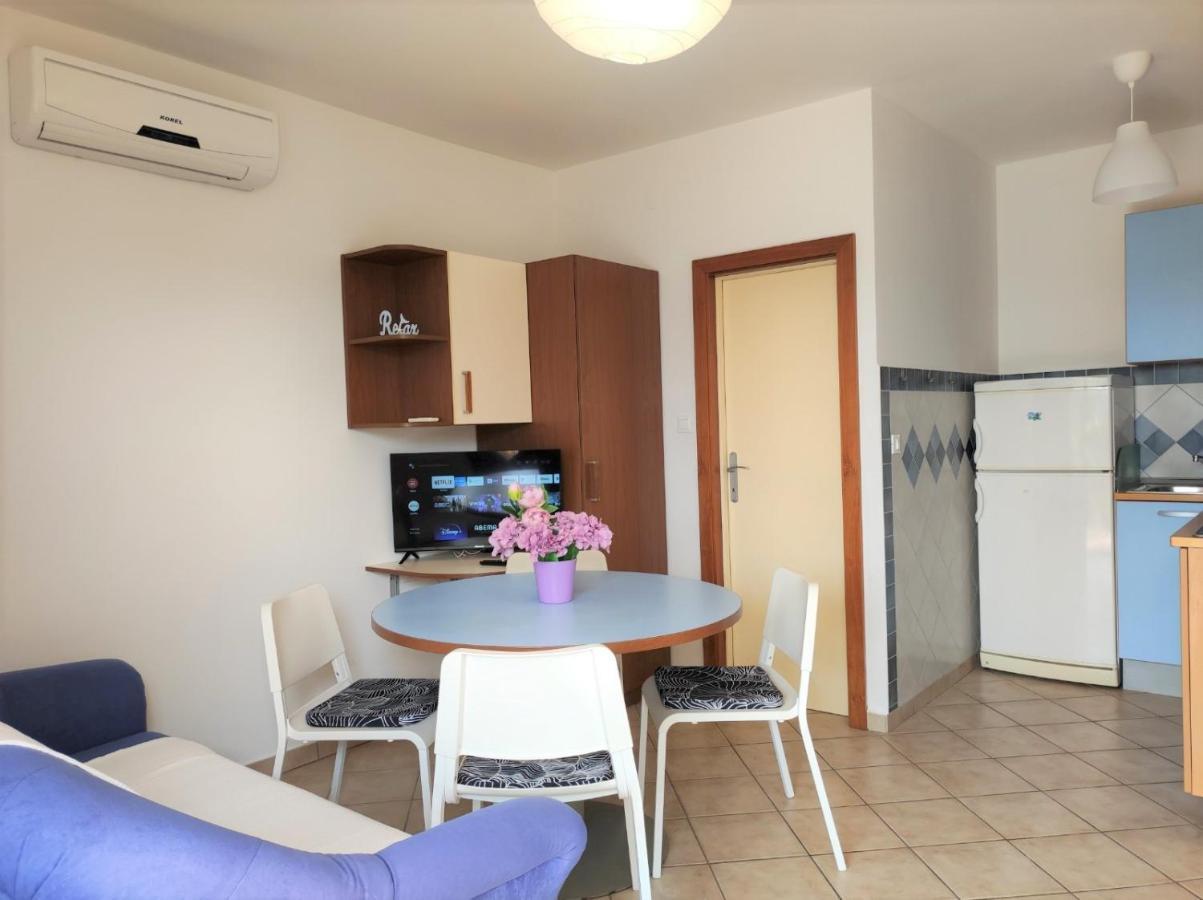 Apartment Rose Krk Town Exterior foto