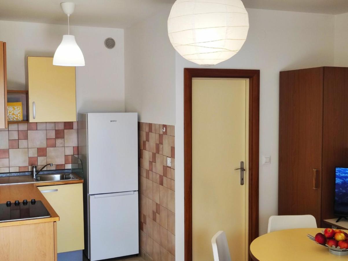 Apartment Rose Krk Town Exterior foto