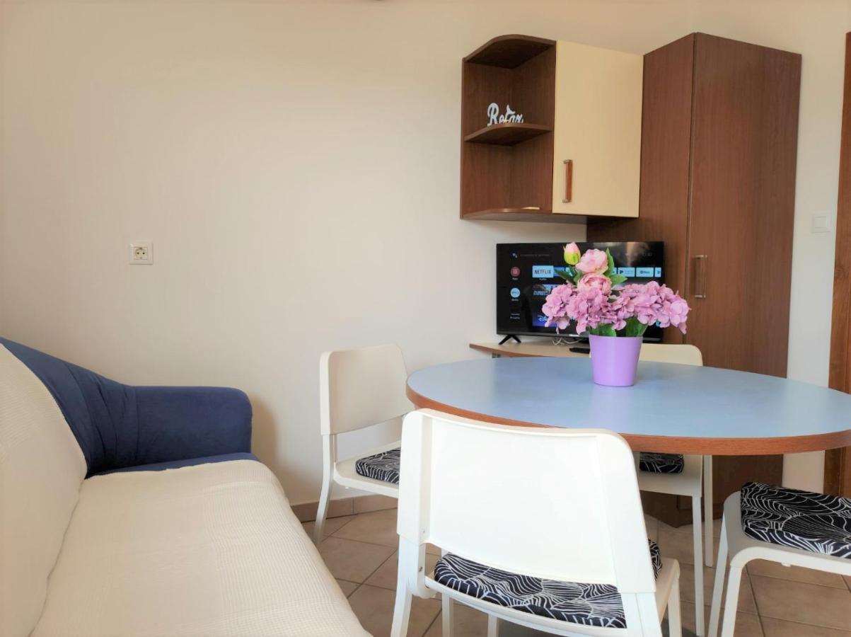 Apartment Rose Krk Town Exterior foto